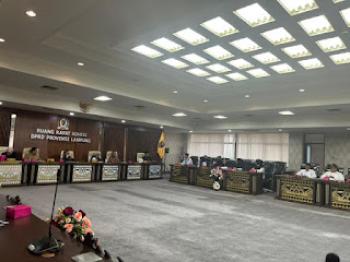 Komisi V DPRD Lampung Terima Perwakilan Puluhan Guru